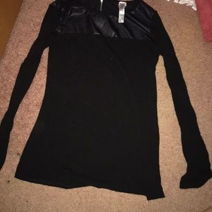 BLACK LONG SLEVE TOP